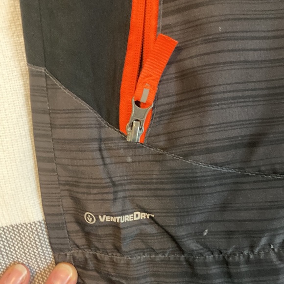 Rain jacket - Picture 2 of 5